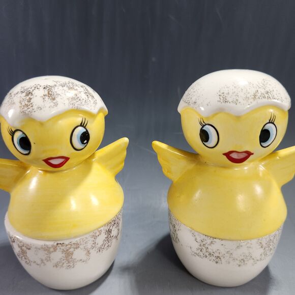Holt Howard Slick Chicks Combo Salt Pepper Shakers Egg Cup Chicken Vtg Kitsch - Picture 4 of 10
